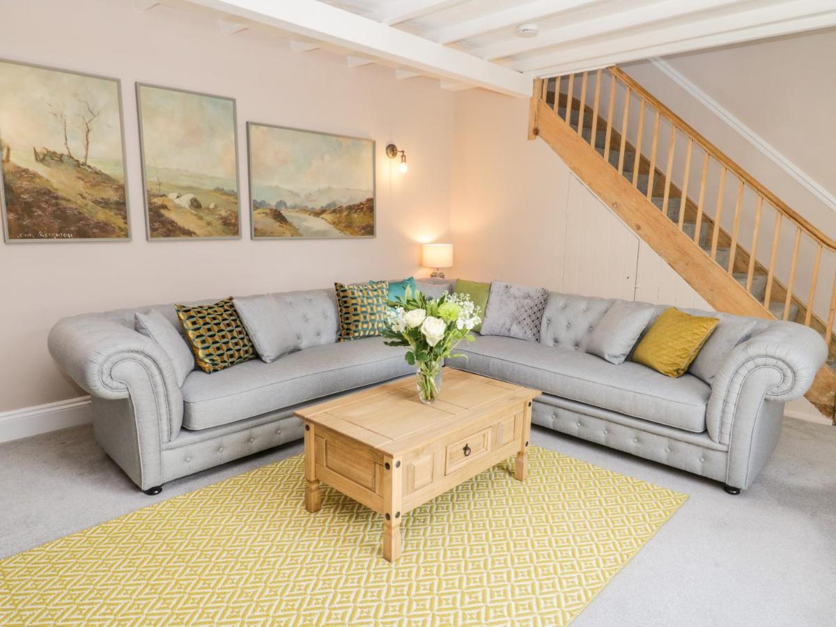 Holiday home Laurel House